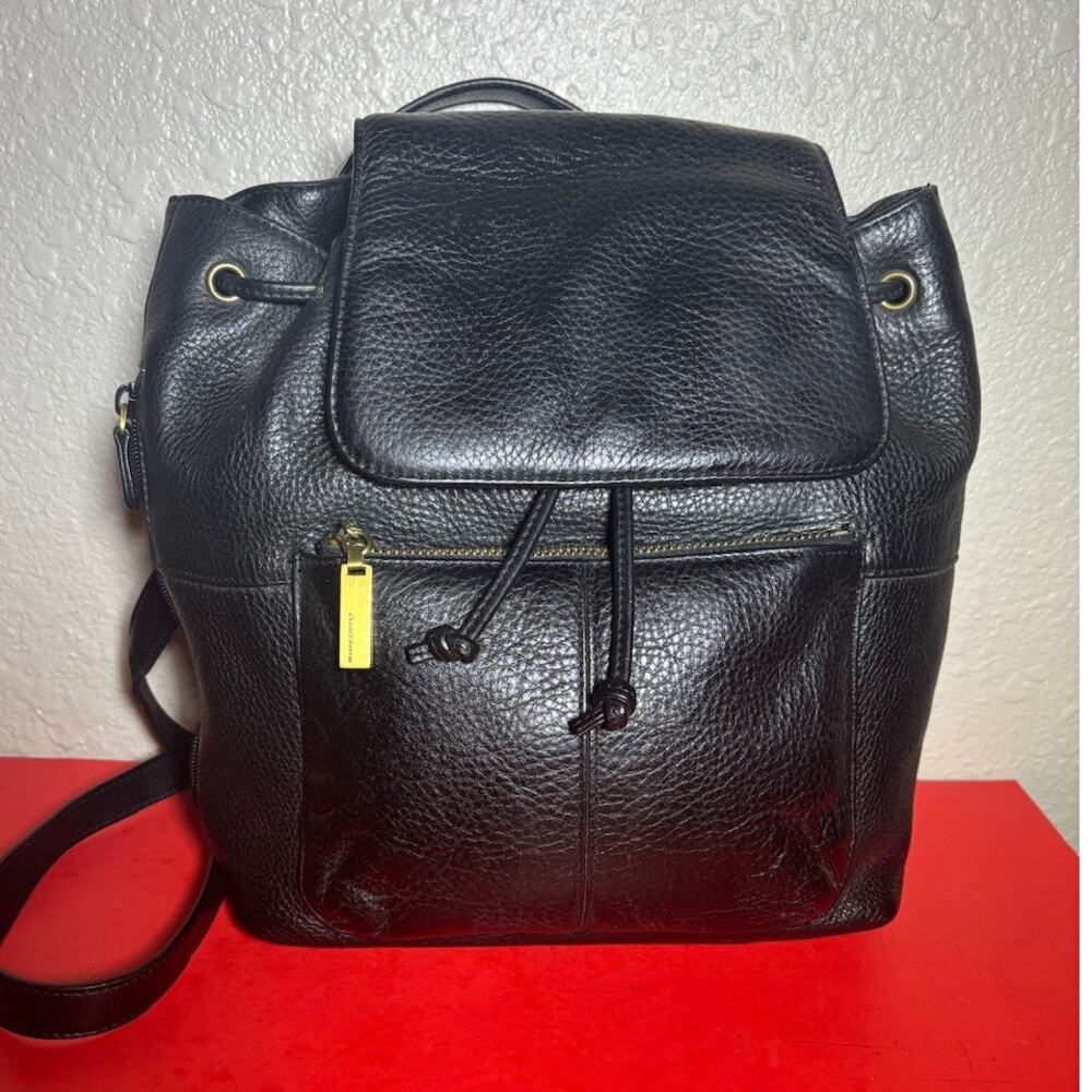 LIZ CLAIBORNE MEDIUM BLACK LEATHER BACKPACK VTG
